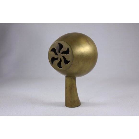 Vintage brass flower frog, decorative metal mystery item, antique telephone horn - Picture 4 of 10